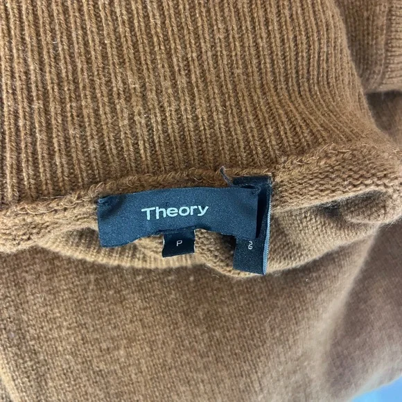Theory Cashmere Drop Shoulder Turtleneck Sweater in Camel size P - Picture 4 of 5